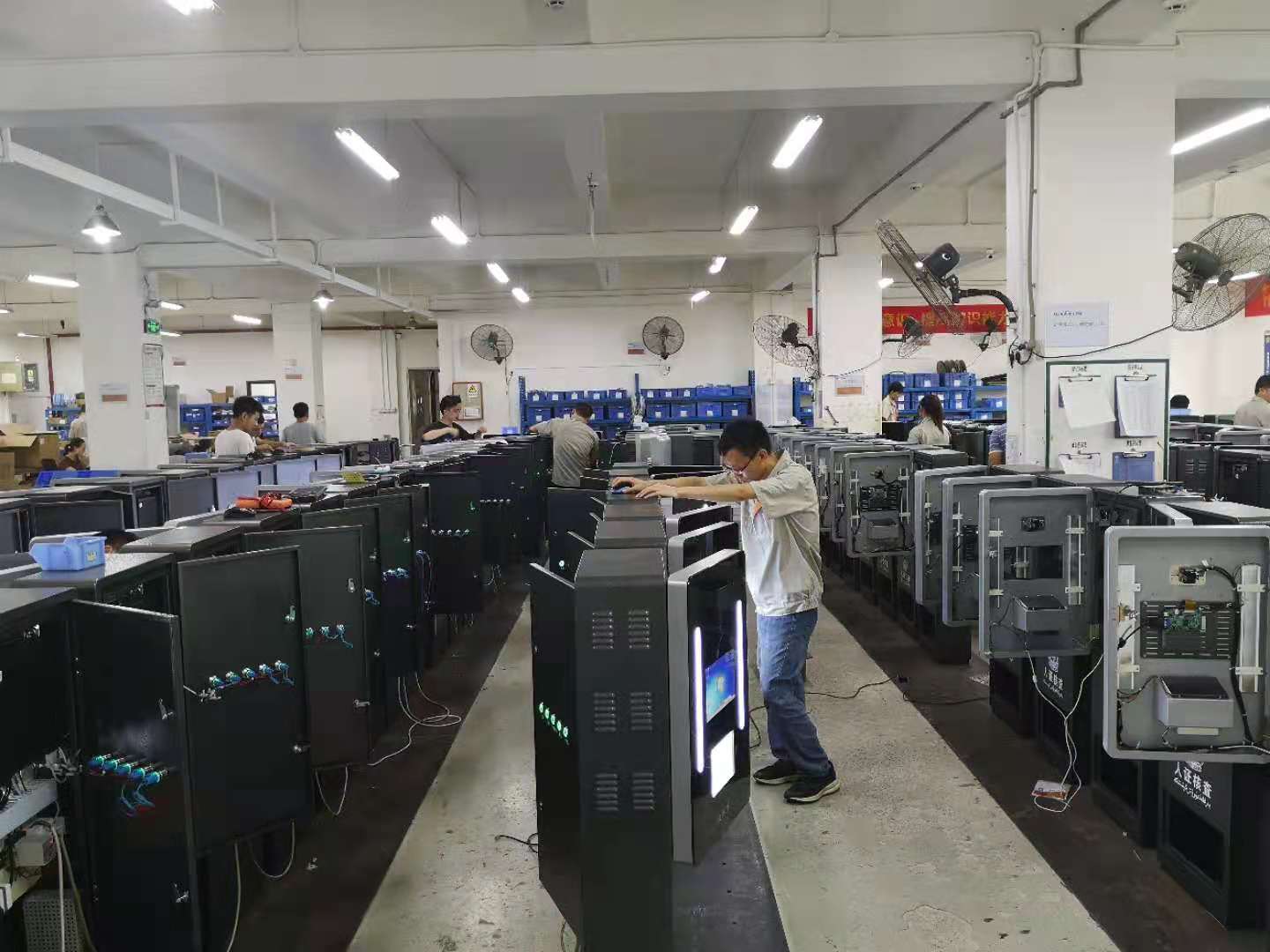 客户至上，全力以赴&mdash;&mdash;开运体育全力确保新疆人车证核验系统项目交付落地！